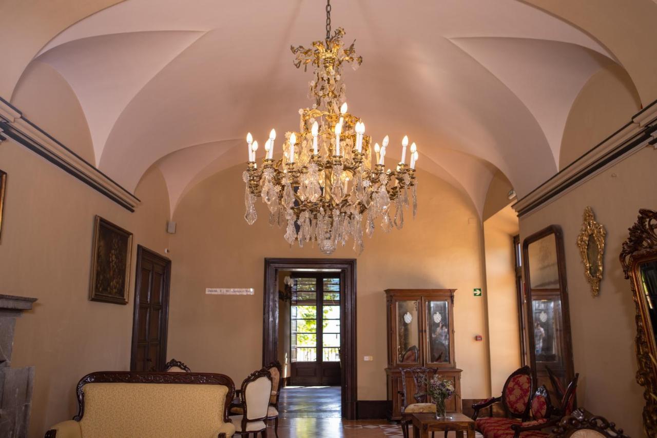 Rvhotels Palau Lo Mirador Торроэлья-де-Монгри Экстерьер фото