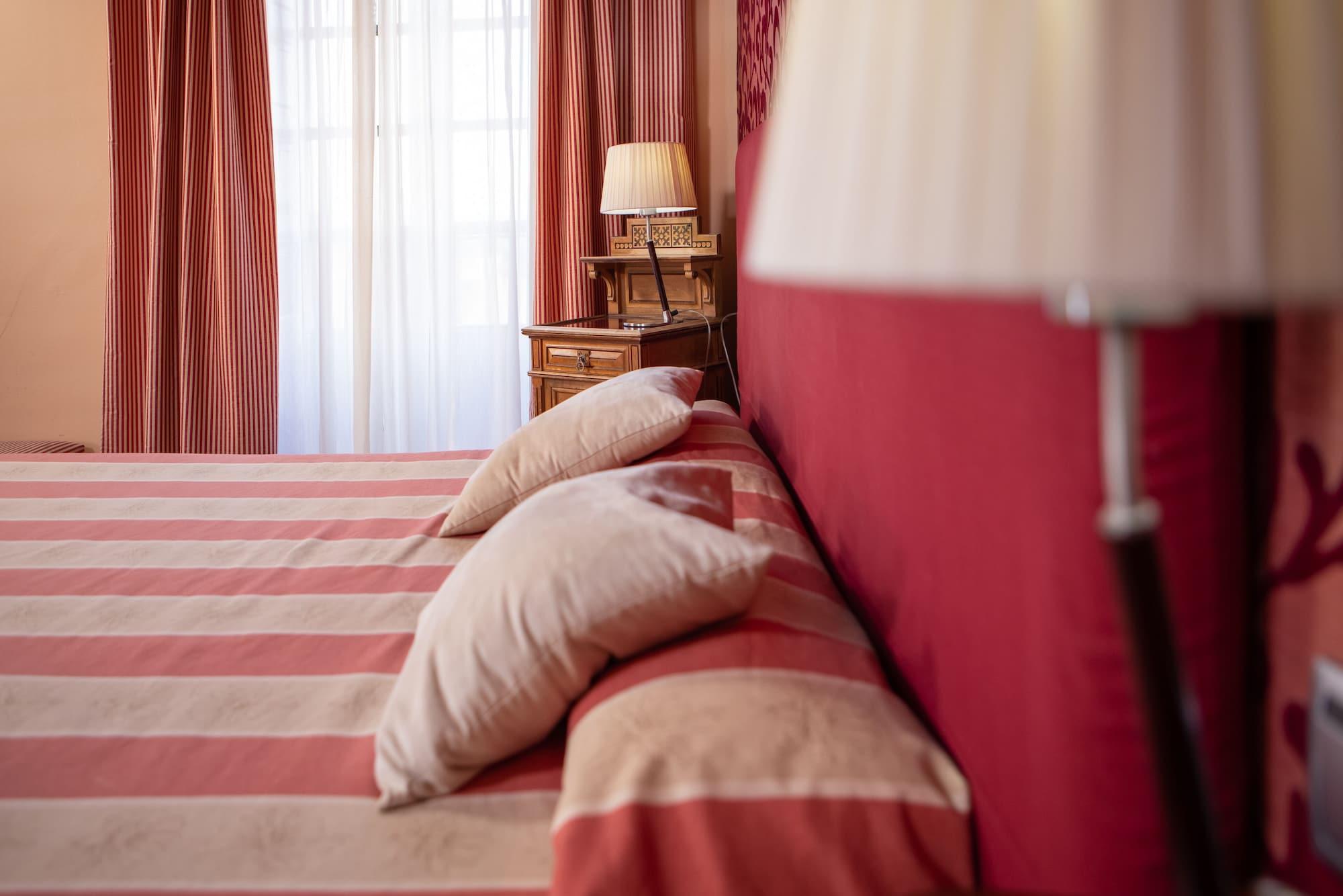 Rvhotels Palau Lo Mirador Торроэлья-де-Монгри Экстерьер фото