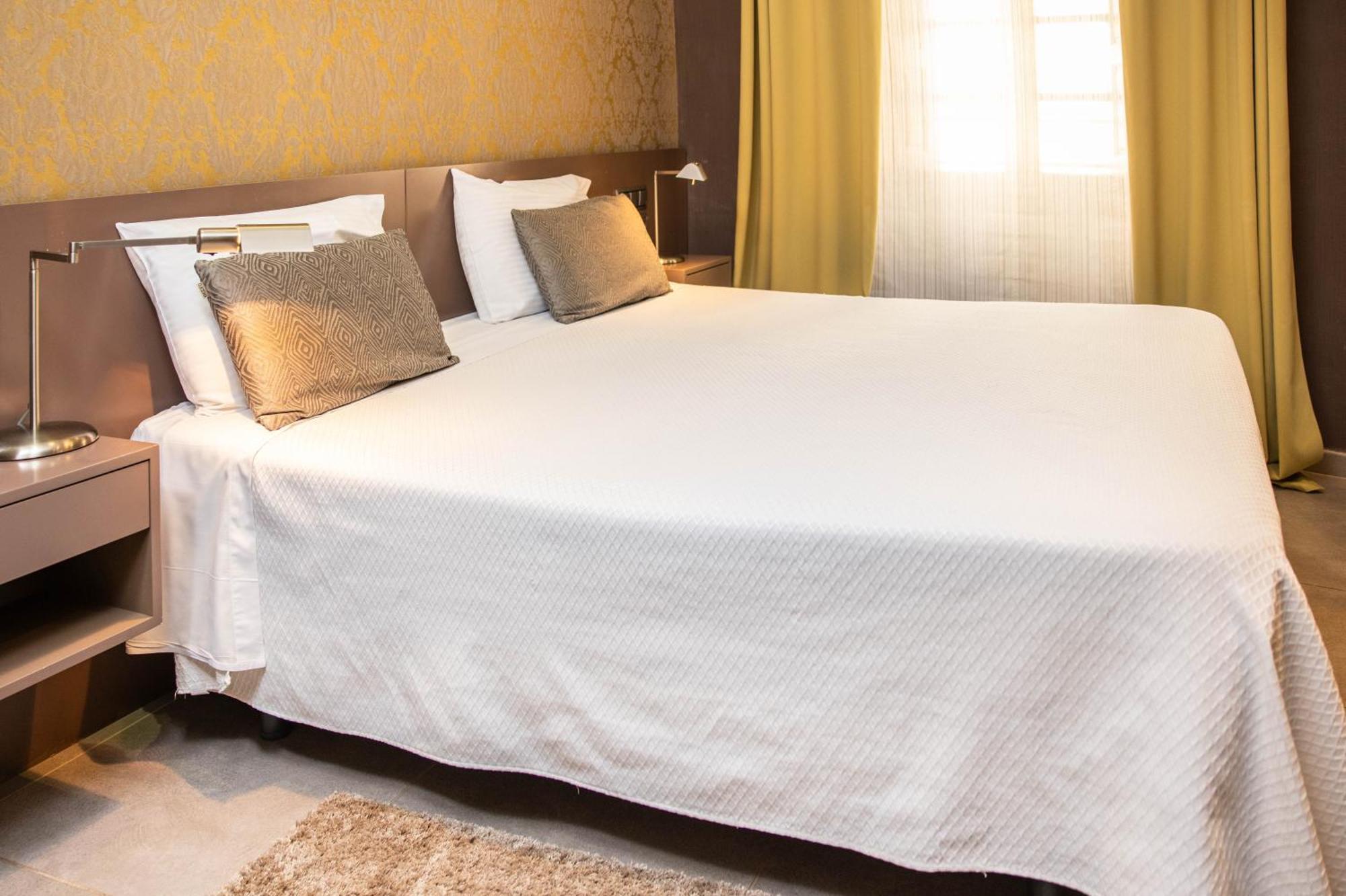 Rvhotels Palau Lo Mirador Торроэлья-де-Монгри Экстерьер фото