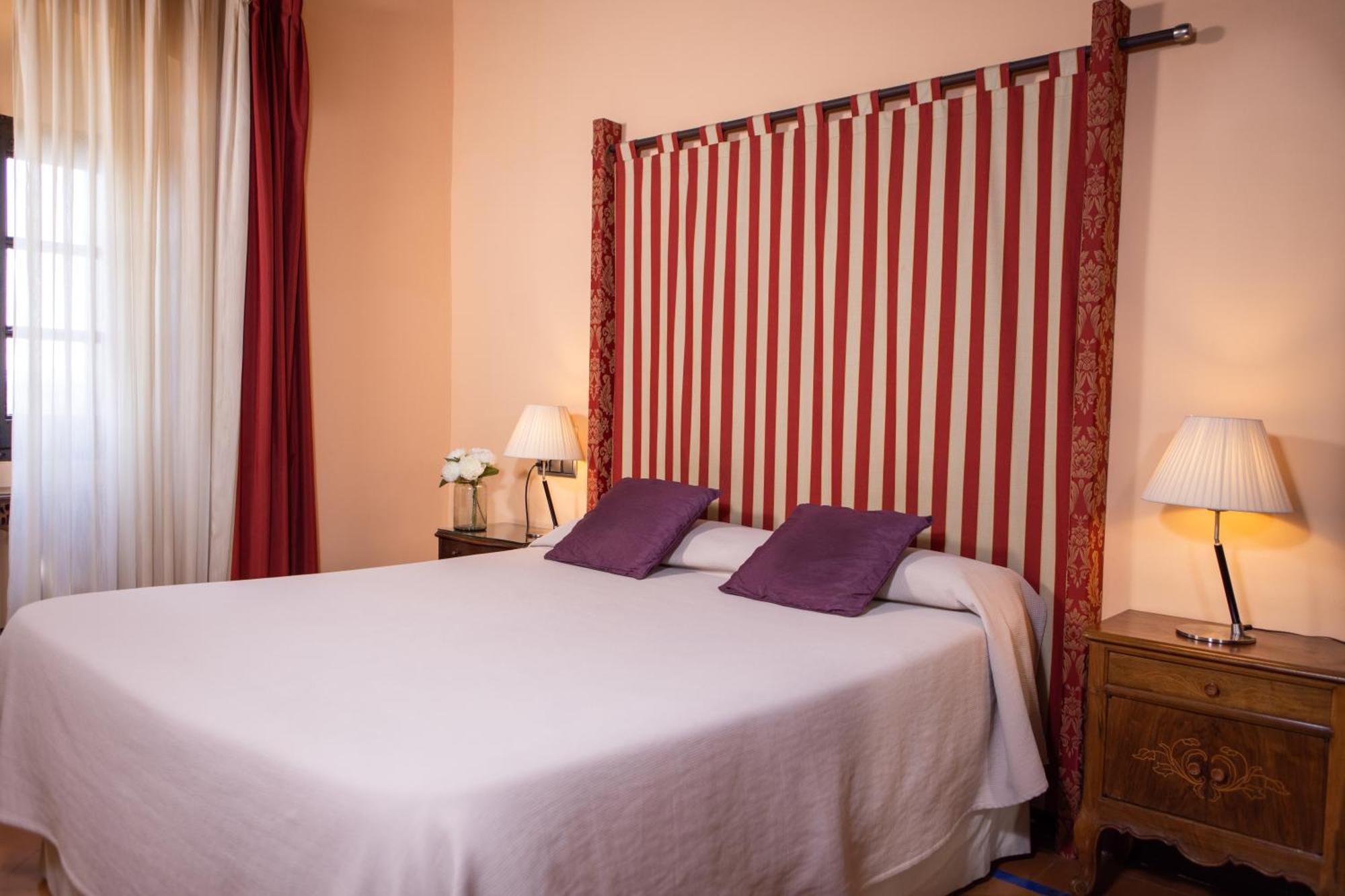 Rvhotels Palau Lo Mirador Торроэлья-де-Монгри Номер фото
