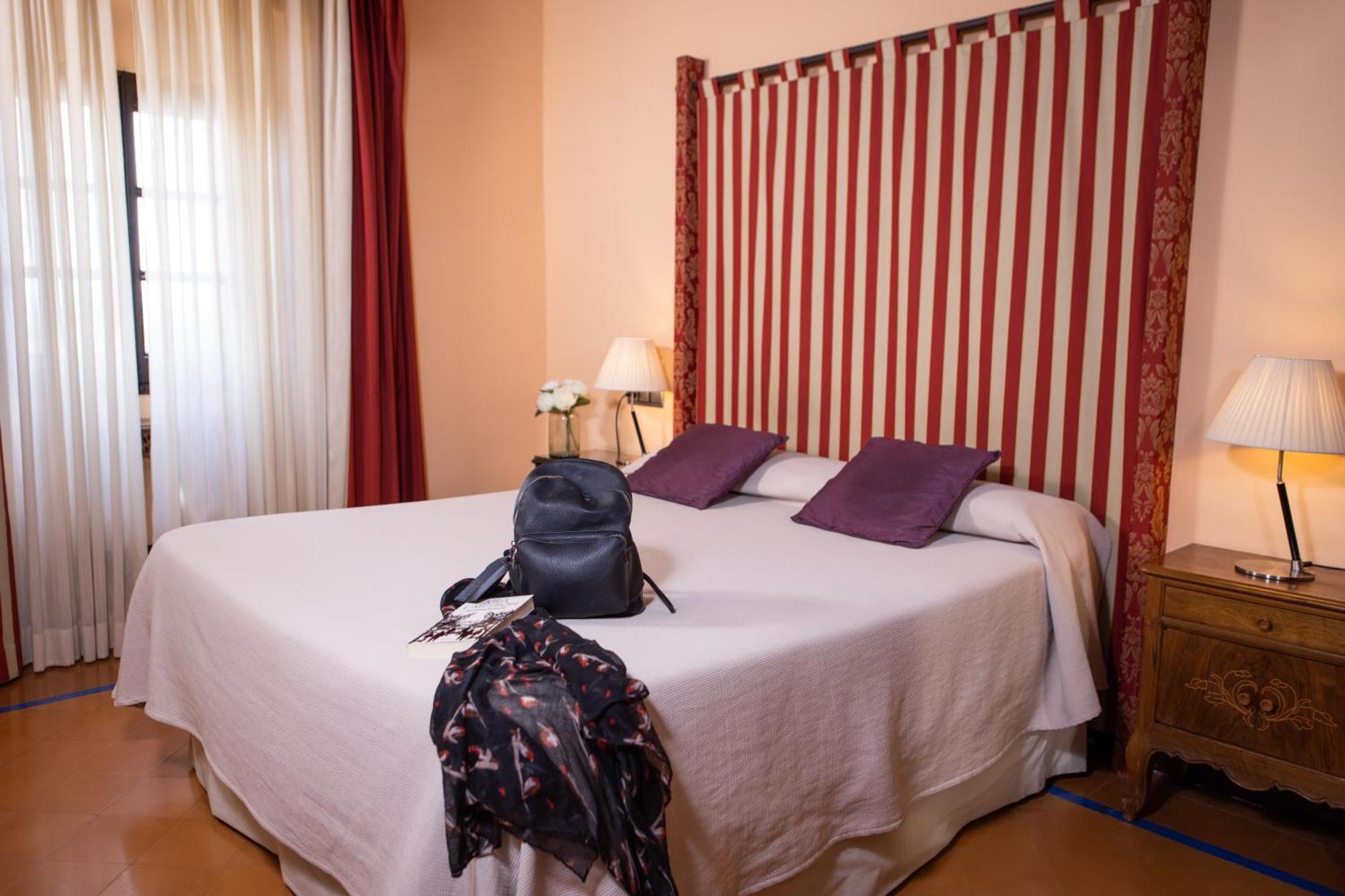 Rvhotels Palau Lo Mirador Торроэлья-де-Монгри Номер фото